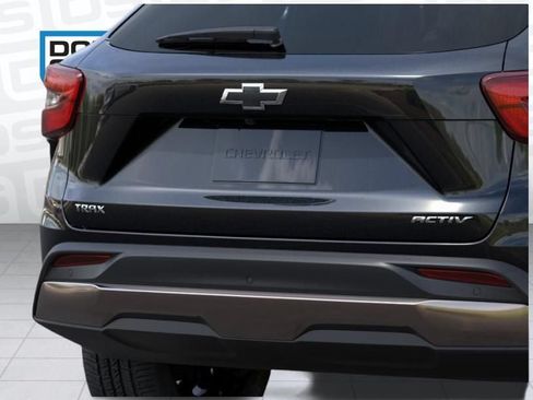 New 2026 Chevrolet Trax ACTIV w/ Driver Confidence Package FWD image 14