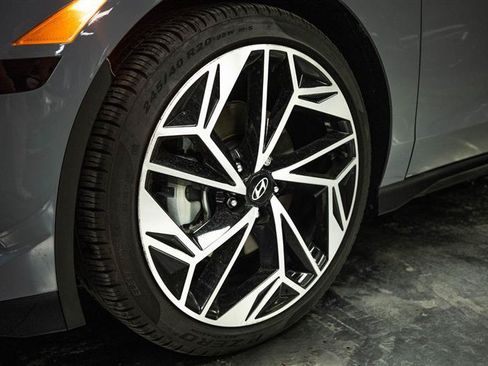 Used 2024 Hyundai Ioniq 6 SEL RWD image 3
