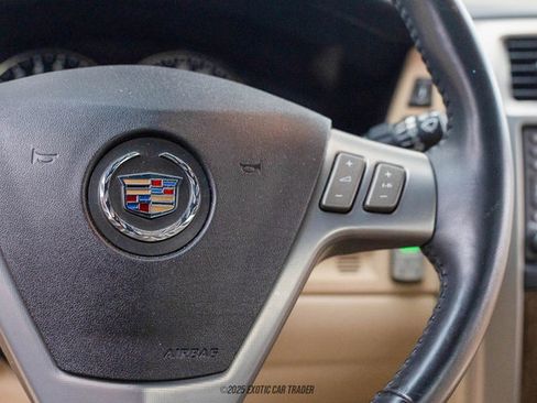 Used 2007 Cadillac XLR V image 32