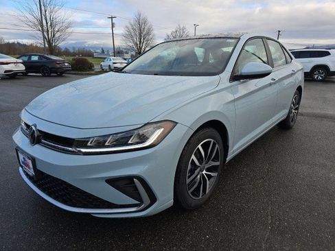 New 2026 Volkswagen Jetta SE image 7