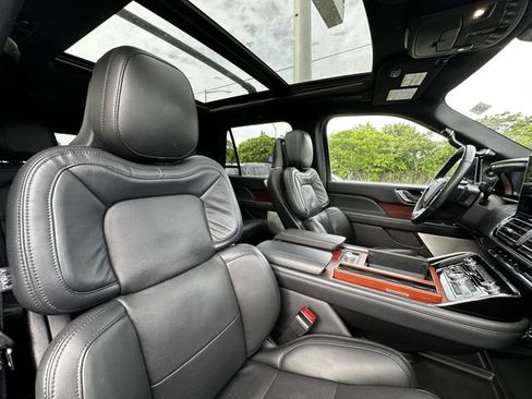 Certified 2023 Lincoln Navigator Reserve AWD/4WD image 34