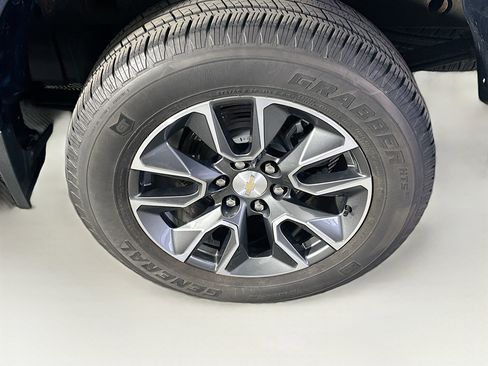 Used 2023 Chevrolet Silverado 1500 LT image 11