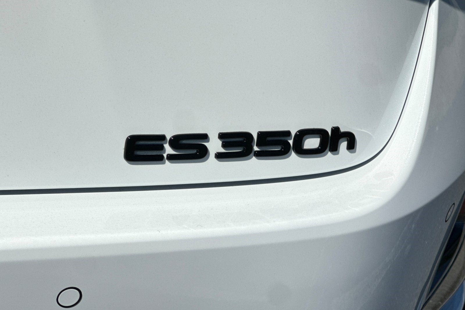 New 2026 Lexus ES 350h w/ Cold Area Package FWD image 25
