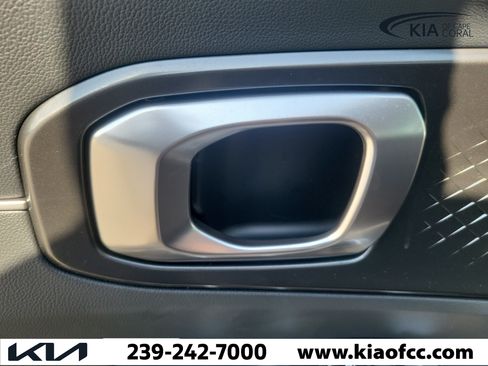 New 2026 Kia Sorento LX FWD image 18