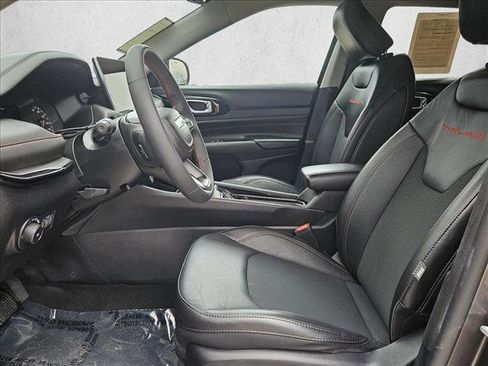 Used 2022 Jeep Compass Trailhawk AWD/4WD image 16