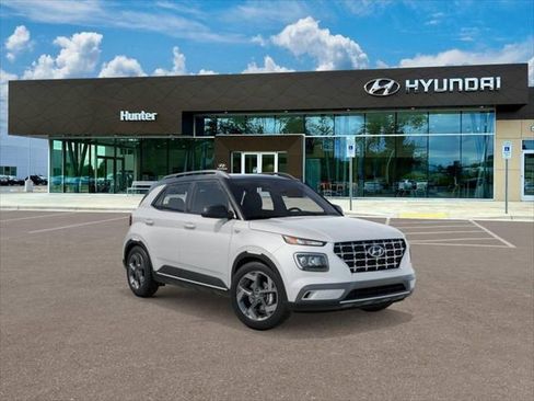 New 2026 Hyundai Venue SEL FWD image 2