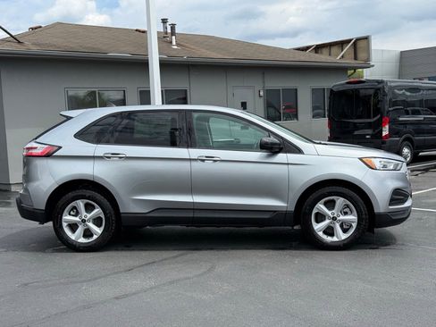 Used 2024 Ford Edge SE AWD/4WD image 2