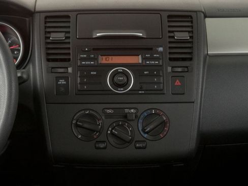 Used 2010 Nissan Versa 1.8 S w/ PWR Plus Pkg FWD image 12