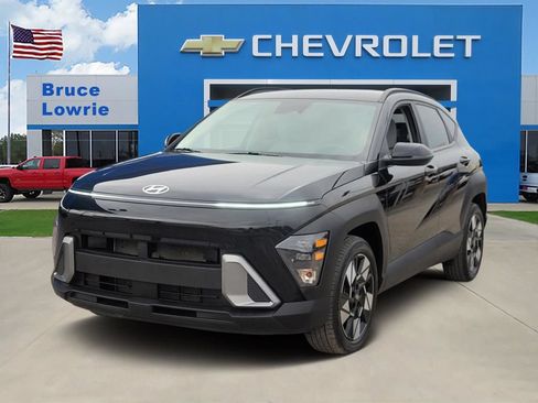 Used 2025 Hyundai Kona SEL FWD image 1