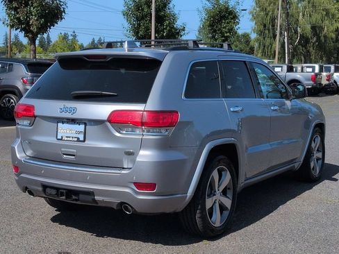 Used 2016 Jeep Grand Cherokee Overland AWD/4WD image 5