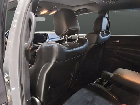 Used 2022 Dodge Durango SRT w/ Technology Group AWD/4WD image 24