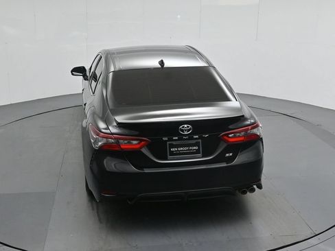 Used 2022 Toyota Camry SE FWD image 40