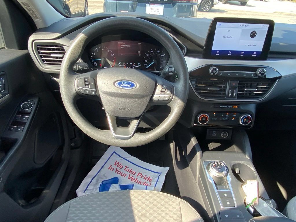 Used 2021 Ford Escape SE FWD image 9