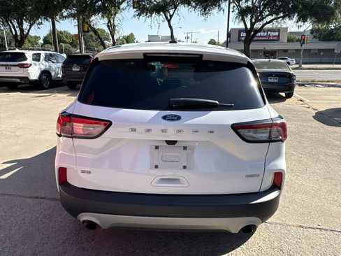 Used 2020 Ford Escape SE FWD image 5