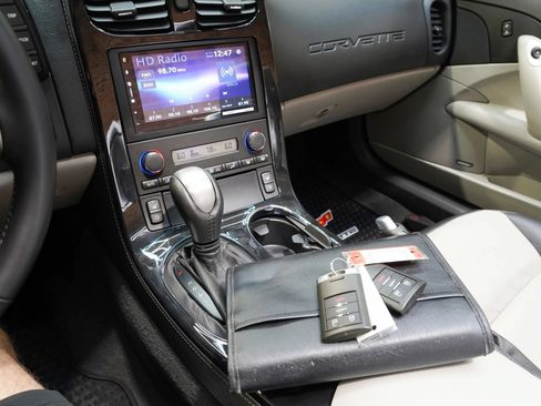Used 2008 Chevrolet Corvette Convertible w/ Preferred Equipment Group RWD image 59