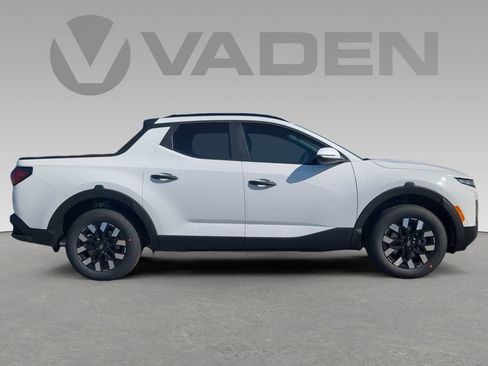 New 2025 Hyundai Santa Cruz SEL image 2