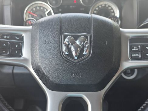 Used 2015 RAM 2500 Laramie w/ Black Appearance Group AWD/4WD image 16