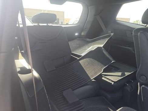 Used 2024 Cadillac XT6 Sport w/ LPO, Floor Liner Package AWD/4WD image 36