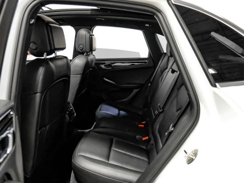 Used 2015 Porsche Macan S image 37