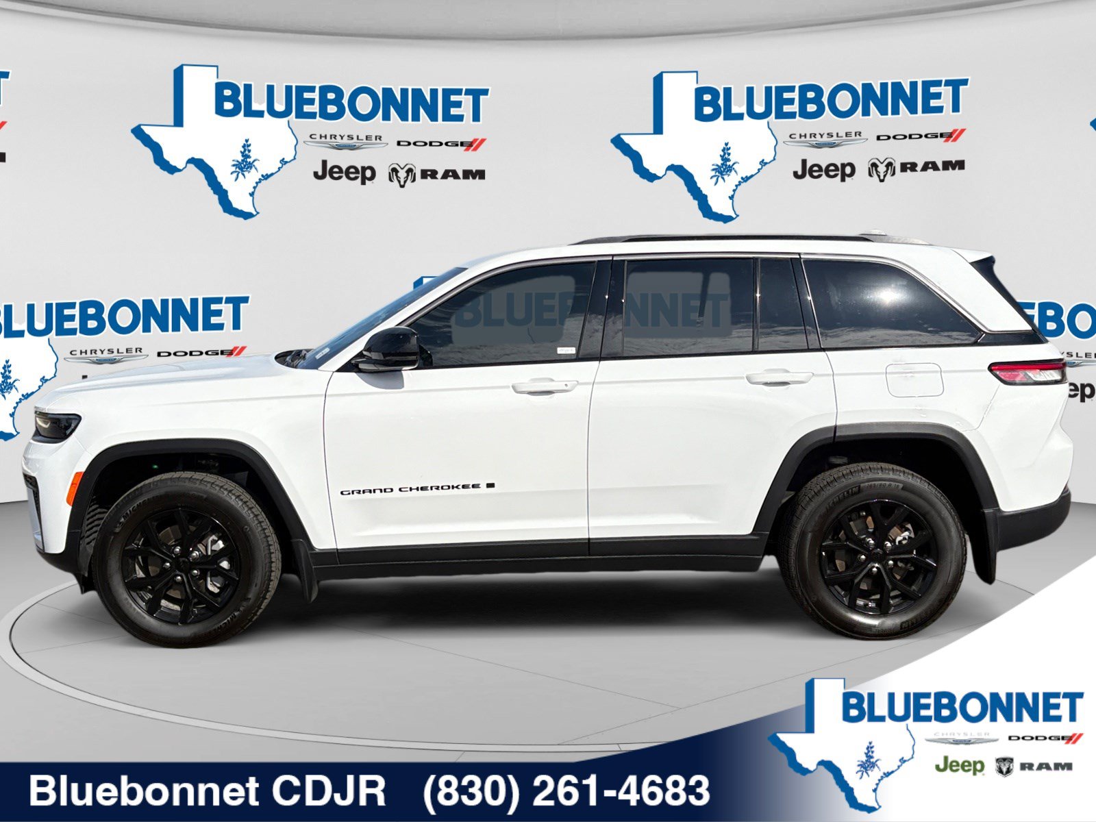New 2026 Jeep Grand Cherokee Altitude AWD/4WD image 8