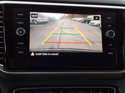 Used 2023 Volkswagen Atlas Cross Sport SEL image 19