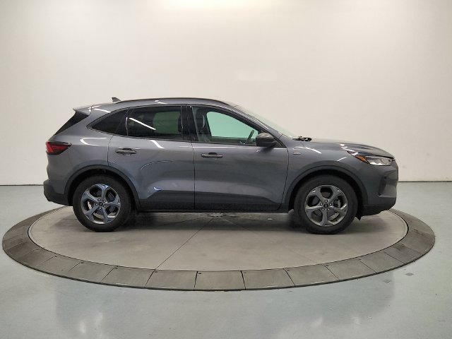 Used 2025 Ford Escape ST-Line FWD image 9