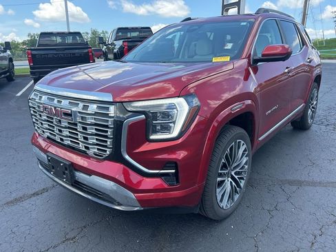 Used 2026 GMC Terrain Denali AWD/4WD image 9