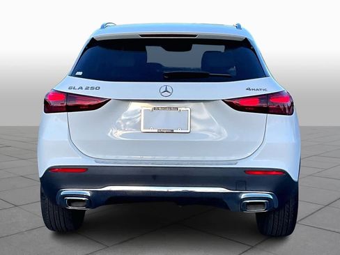 Certified 2025 Mercedes-Benz GLA 250 4MATIC image 5