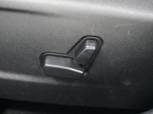 Used 2018 Chrysler 300 S w/ 300S Premium Group image 14