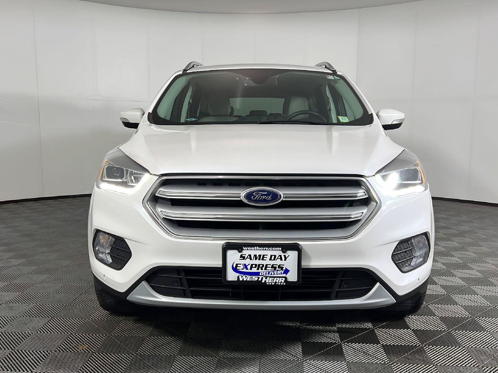 Used 2018 Ford Escape Titanium AWD/4WD image 12