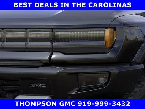 New 2026 GMC Hummer EV 4x4 Crew Cab w/ LPO, Dark Essentials Package image 10