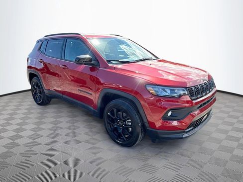 New 2026 Jeep Compass Latitude image 3