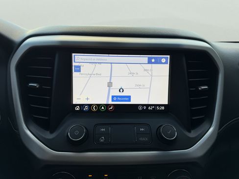 Used 2021 GMC Acadia SLT w/ Premium Package image 30