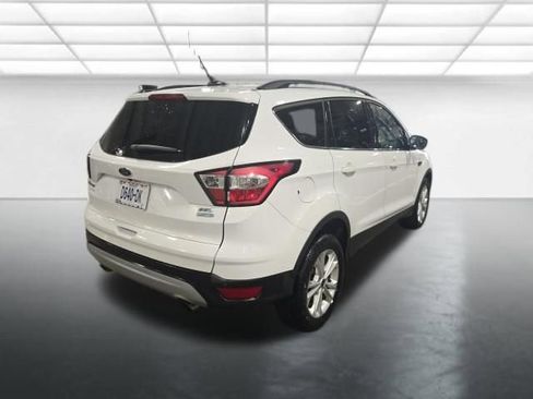 Used 2018 Ford Escape SEL image 4