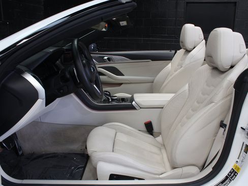Used 2024 BMW M850i xDrive Convertible w/ Driving Assistance Package AWD/4WD image 42