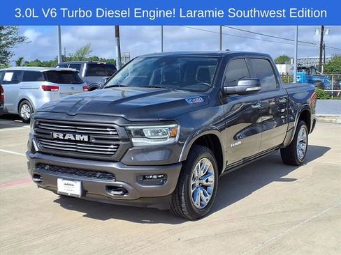 Used 2022 RAM 1500 Laramie w/ Laramie Southwest Edition AWD/4WD image 3
