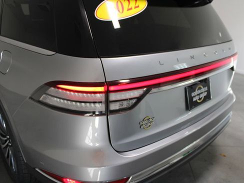 Used 2022 Lincoln Aviator Reserve w/ Equipment Group 201A image 61