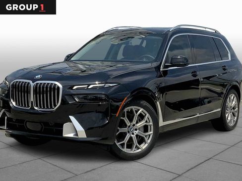Used 2025 BMW X7 xDrive40i image 1