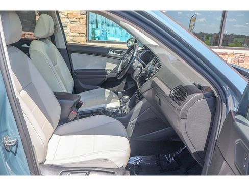 Used 2019 Volkswagen Tiguan SEL AWD/4WD image 15