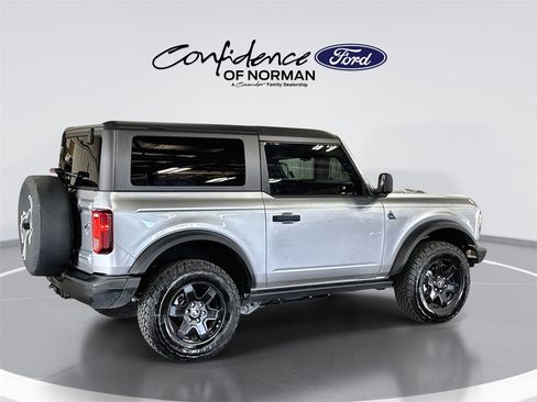 Used 2024 Ford Bronco Black Diamond image 9