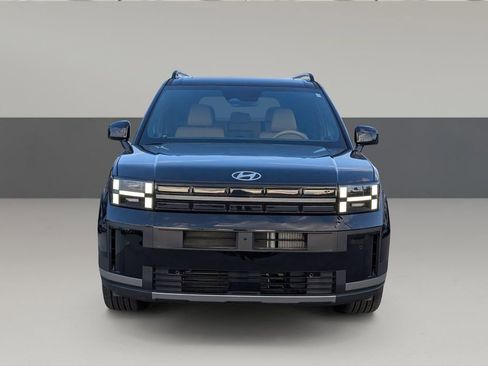 Used 2025 Hyundai Santa Fe Limited image 5