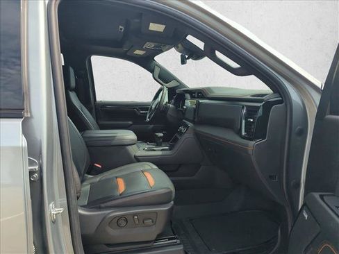 Used 2023 GMC Sierra 1500 AT4 w/ AT4 Premium Package image 19