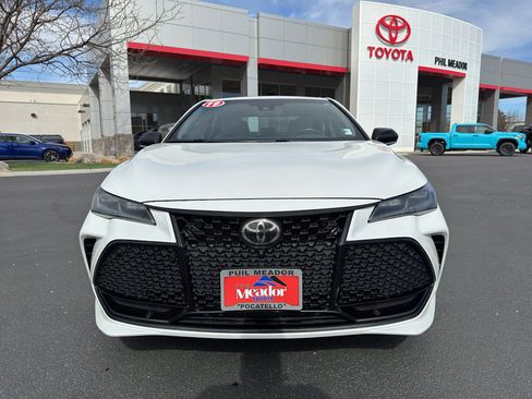 Used 2019 Toyota Avalon Touring w/ Advanced Safety Package FWD image 6