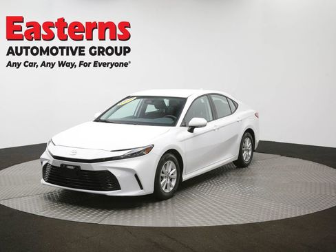 Used 2025 Toyota Camry LE FWD image 55
