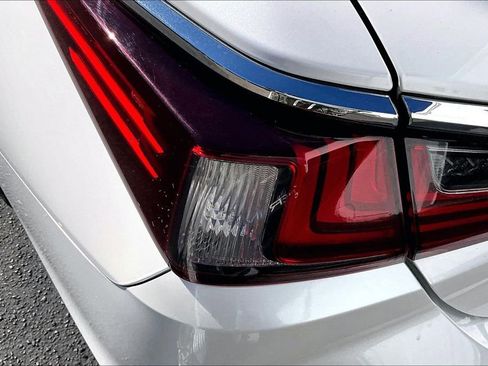 Used 2019 Lexus ES 350 w/ Accessory Package 2 image 21