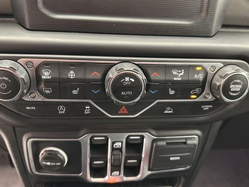 Used 2023 Jeep Wrangler Unlimited Sport AWD/4WD image 20