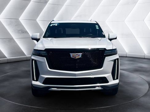 Certified 2024 Cadillac Escalade V w/ LPO, Floor Liner Package AWD/4WD image 8