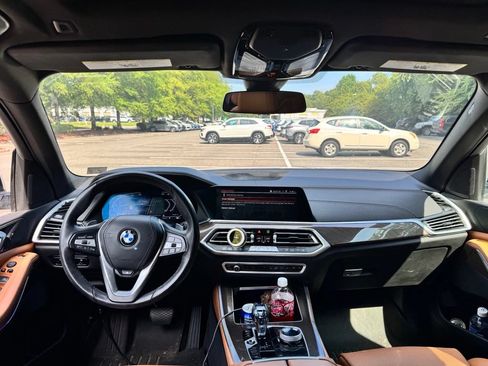 Used 2023 BMW X5 xDrive40i w/ Executive Package AWD/4WD image 17