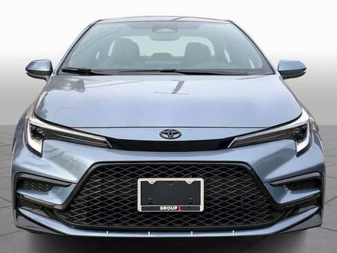 Used 2026 Toyota Corolla SE image 3