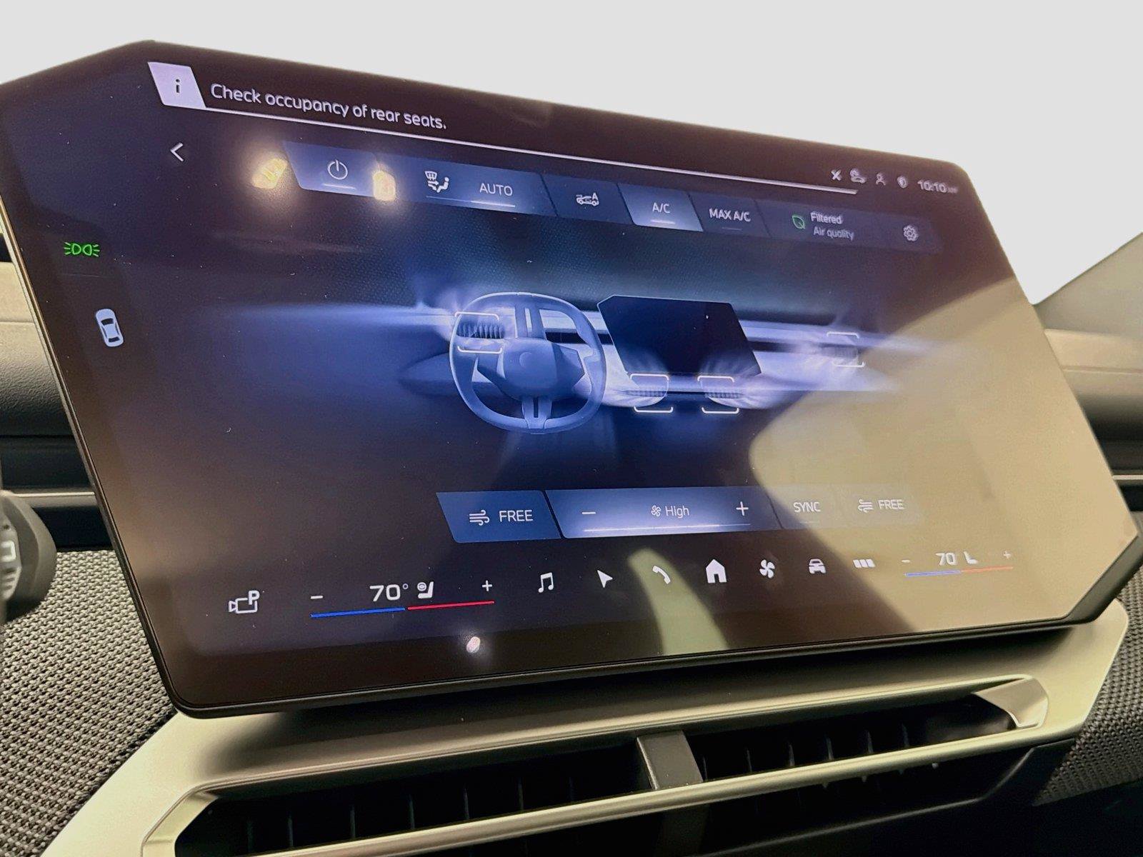 New 2027 BMW iX3 50 xDrive AWD/4WD image 14